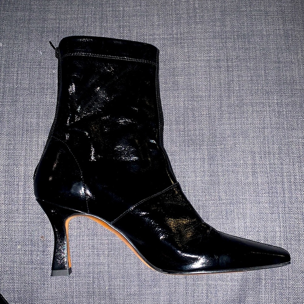 SOLD|| L’INTERVALLE SOCK HEALED BOOT WITH A SQUARE TOE (real European leather)